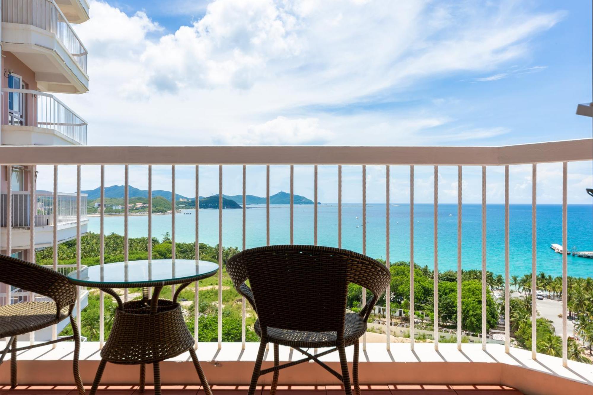 Sanya Zhi Ai Lily Seaview Apartment Екстериор снимка