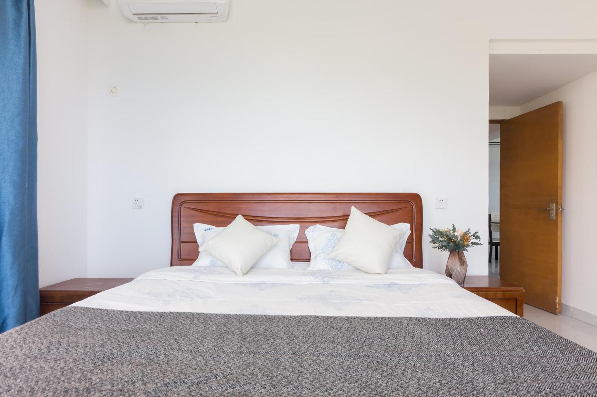 Sanya Zhi Ai Lily Seaview Apartment Екстериор снимка