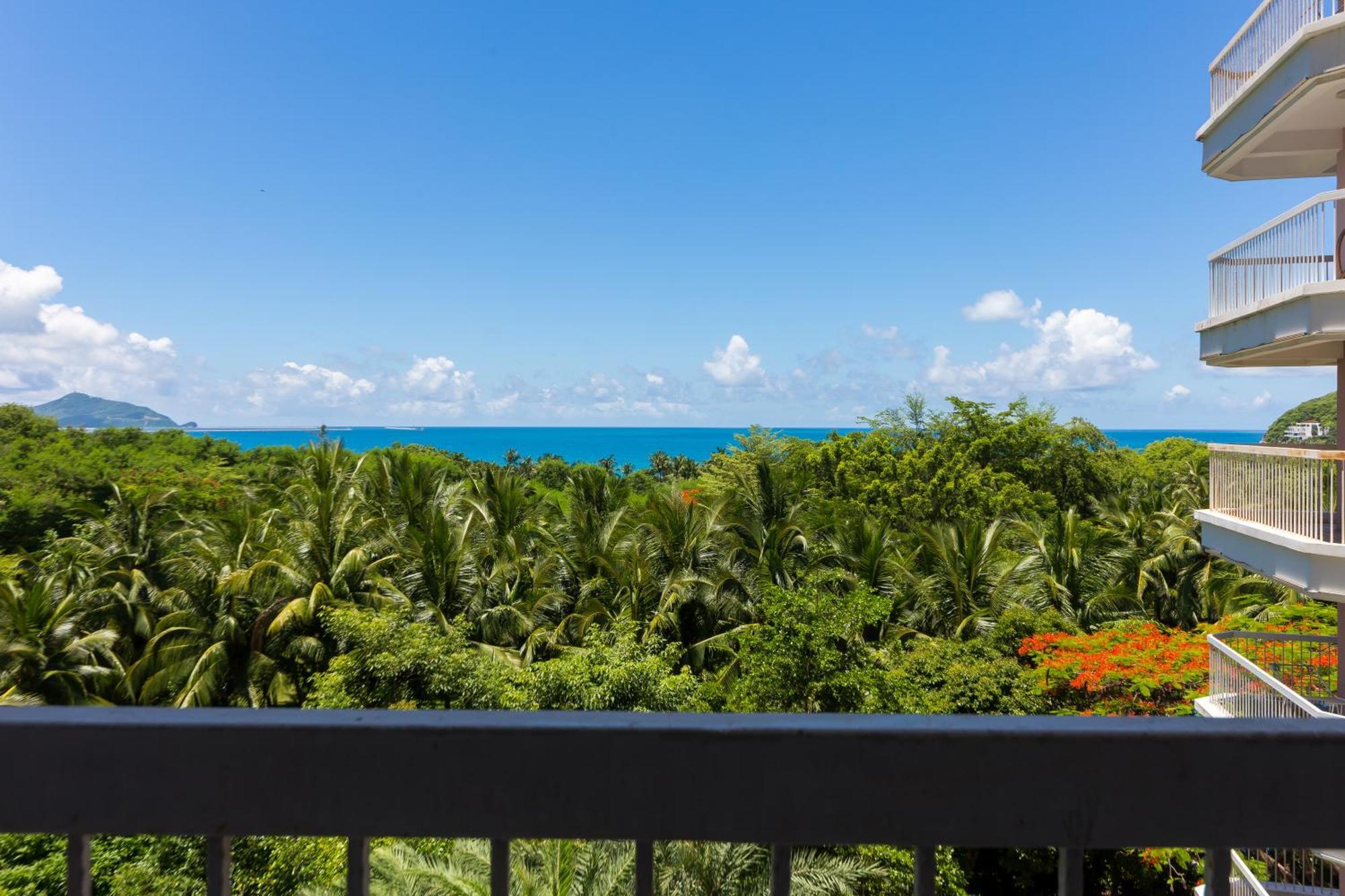 Sanya Zhi Ai Lily Seaview Apartment Екстериор снимка