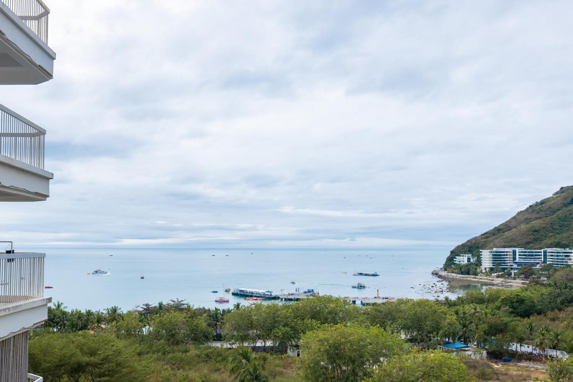 Sanya Zhi Ai Lily Seaview Apartment Екстериор снимка